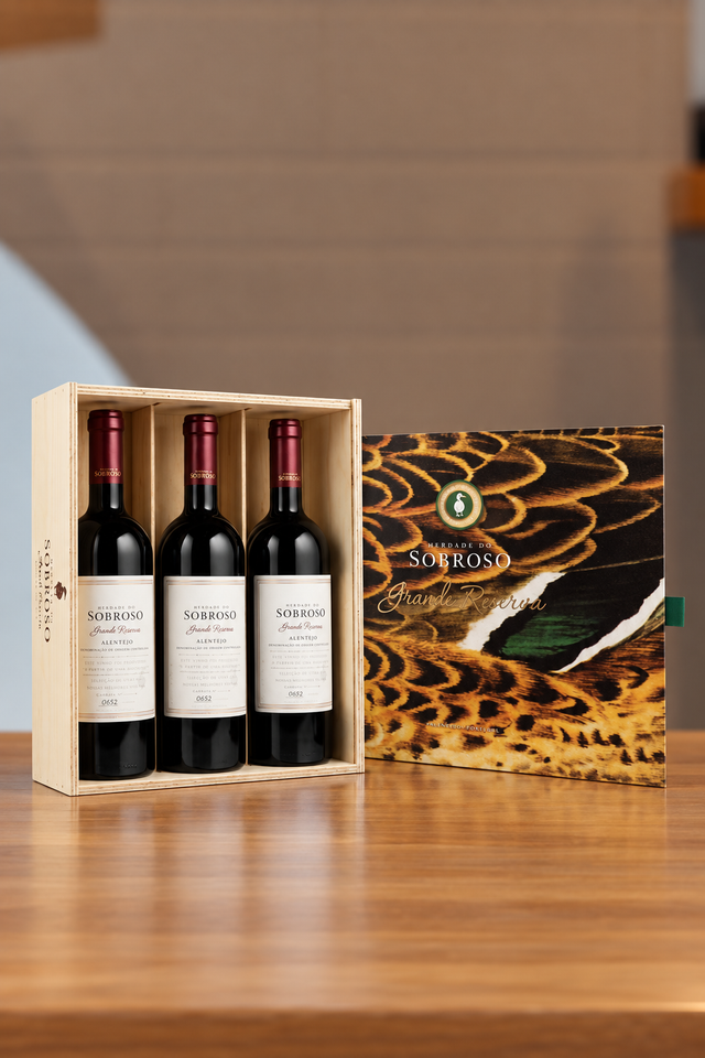 
Herdade do Sobroso Caixa de madeira de 3 Grande Reserva Tinto 2021