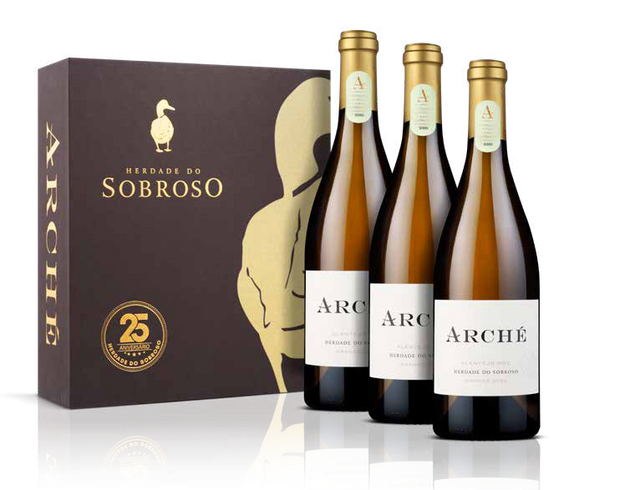 
Herdade do Sobroso Arché Weiss — 25. Jubiläumsbox, 3 × 0.75 L